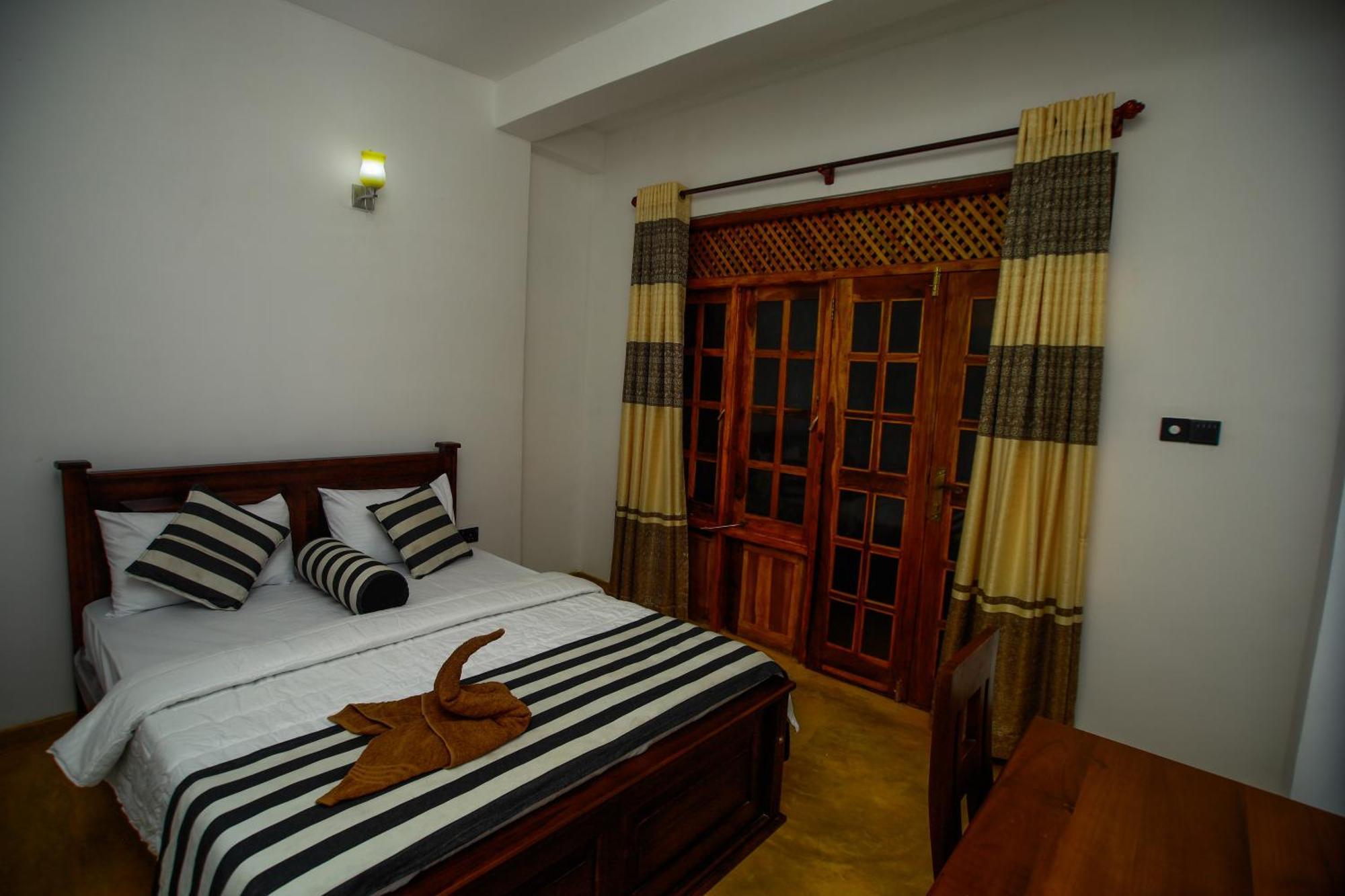 Dinaro Guest Hotel Ella Ngoại thất bức ảnh