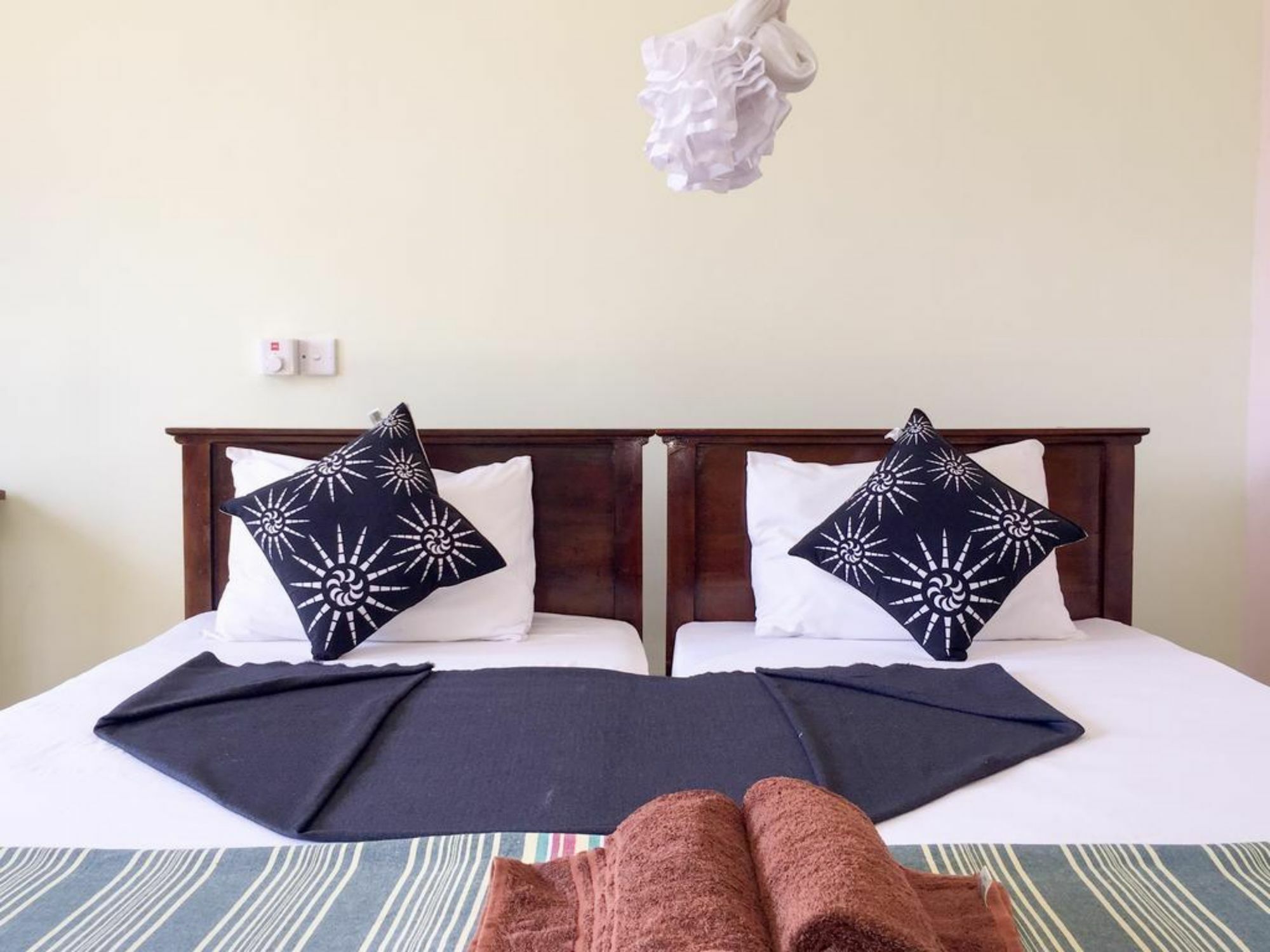 Dinaro Guest Hotel Ella Ngoại thất bức ảnh